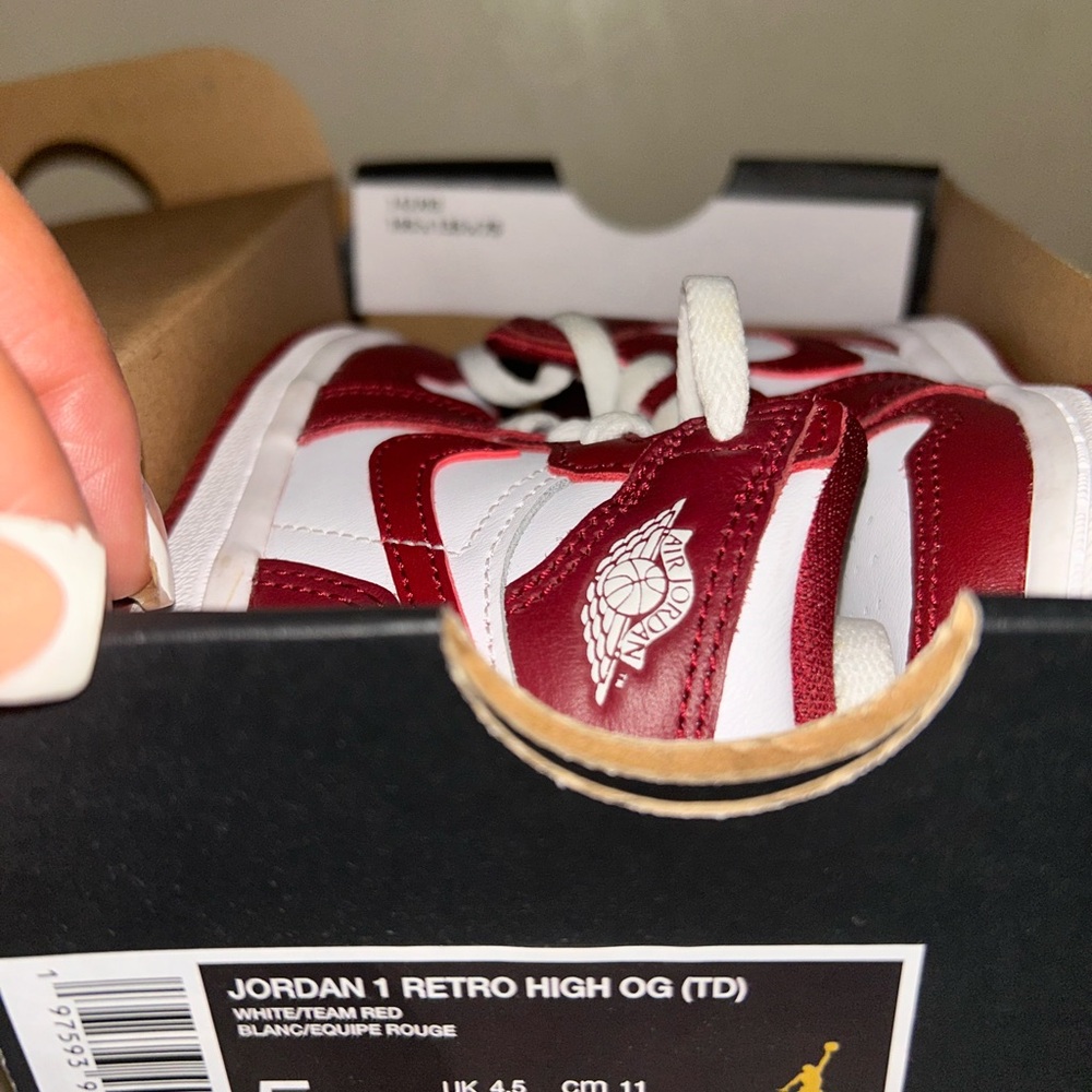 Jordan Kids Retro High OG Shoes - White and Red